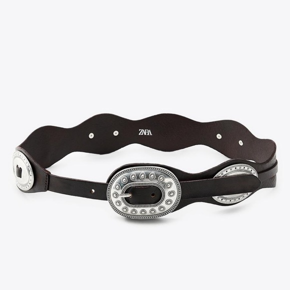 Zara Brown colourway leather belt with signs of distress.
